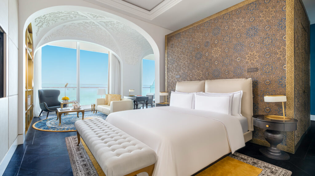 raffles-doha-signature-suite1